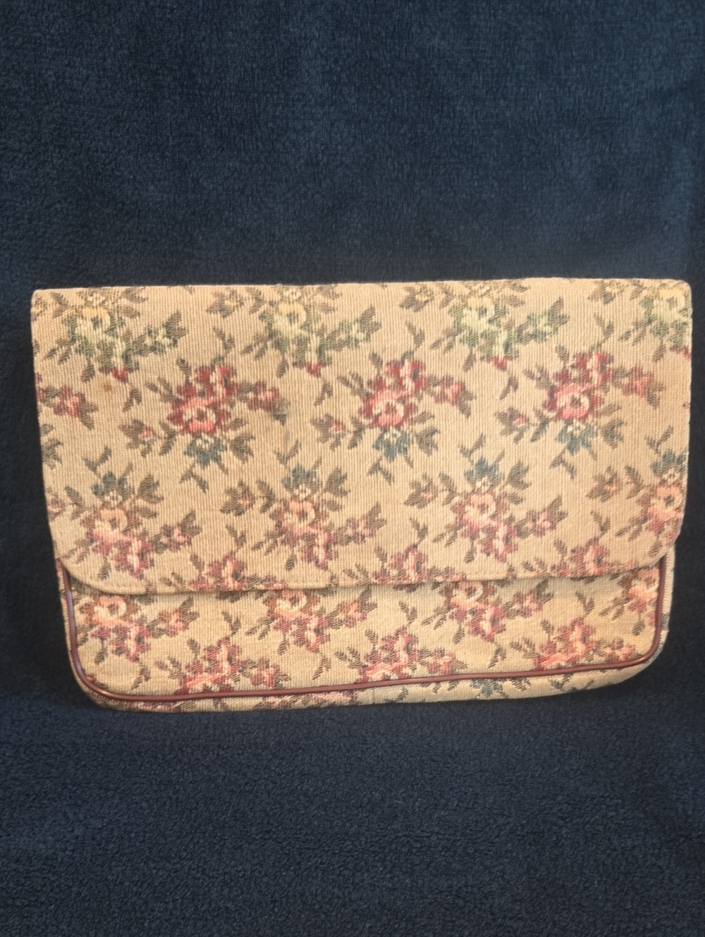 Vintage Floral Tapestry Clutch in Beige and Pink